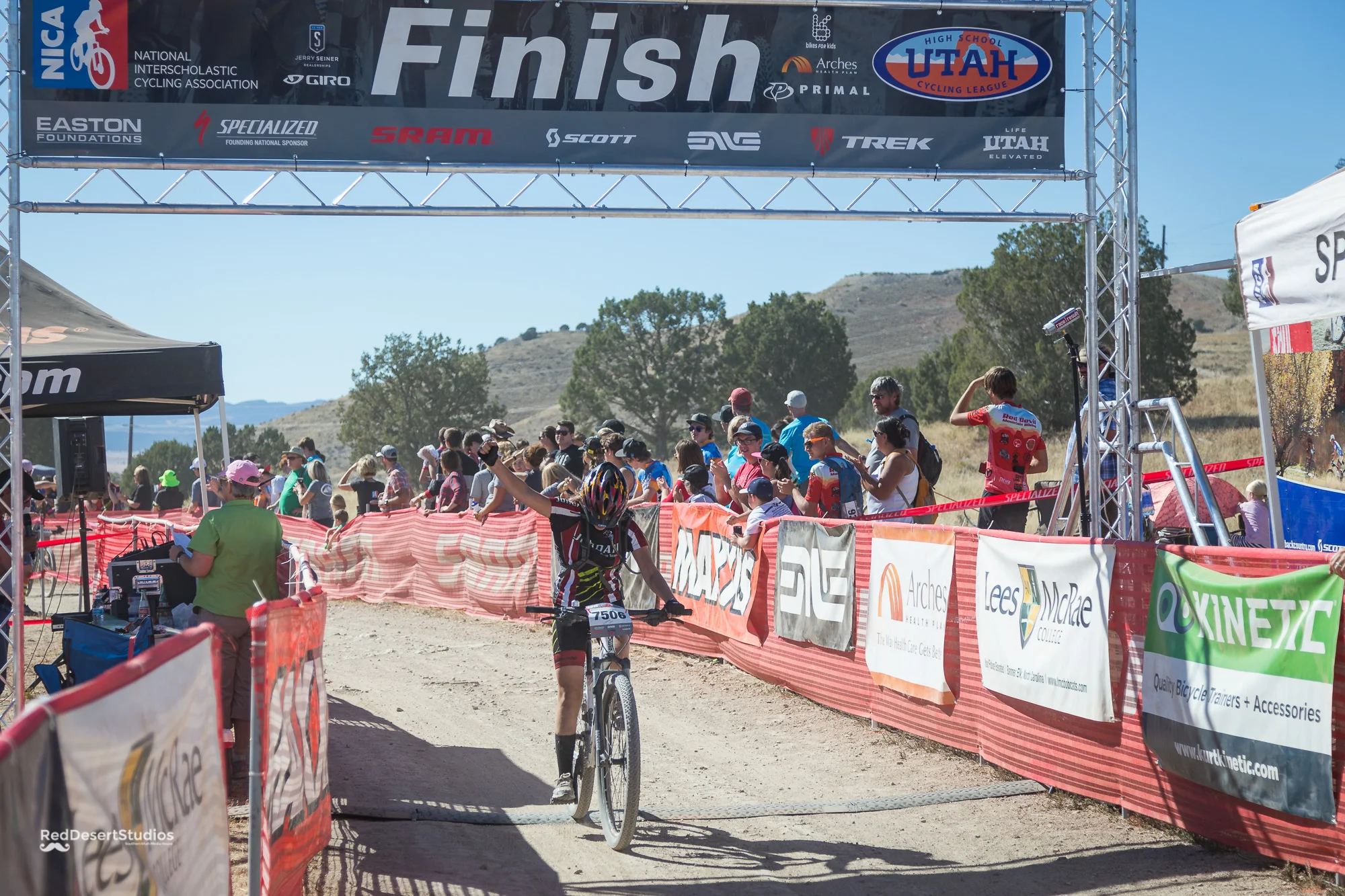 7506 Web (7 of 10).JPG