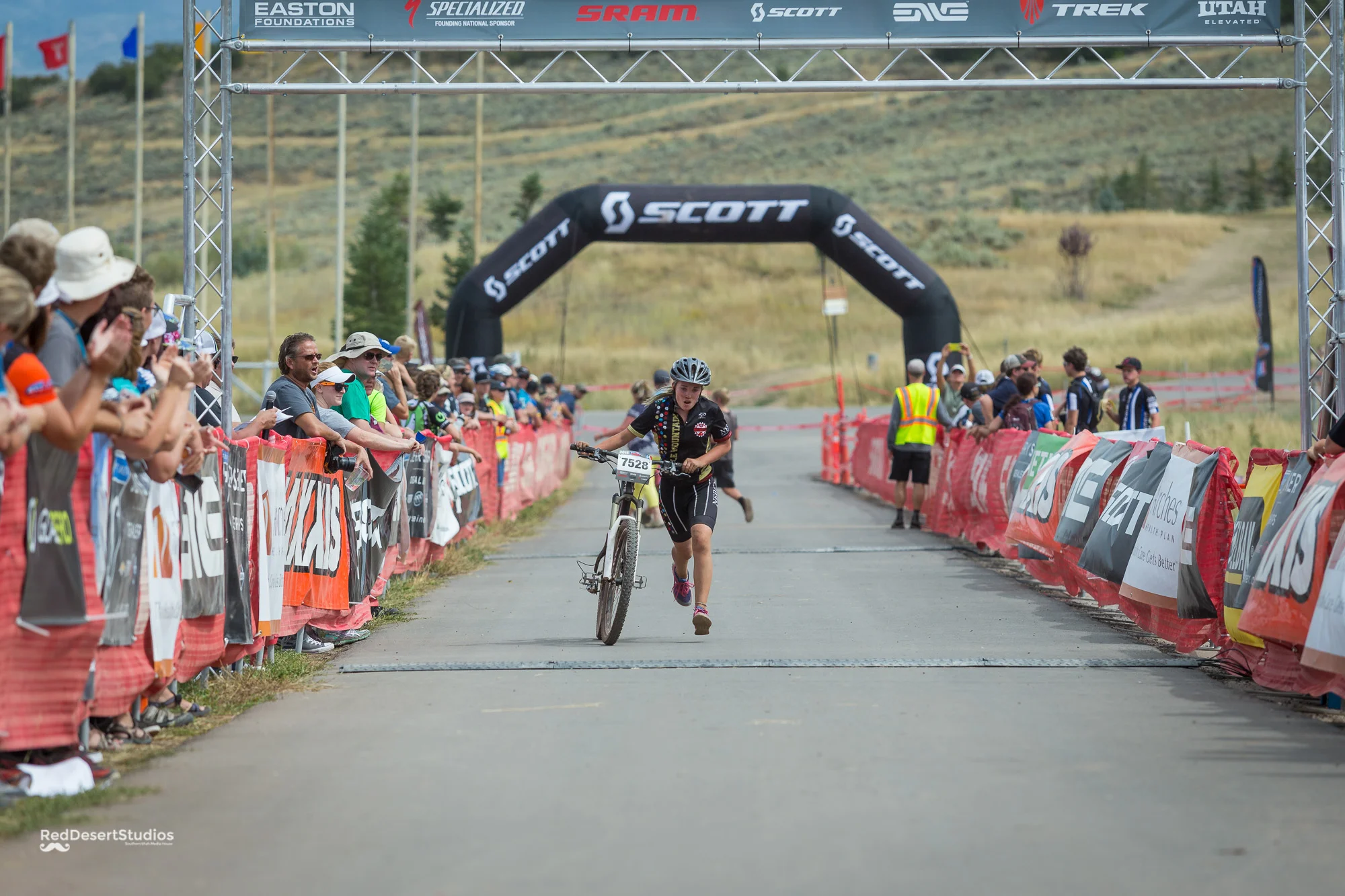 7528 Web (2 of 8).JPG