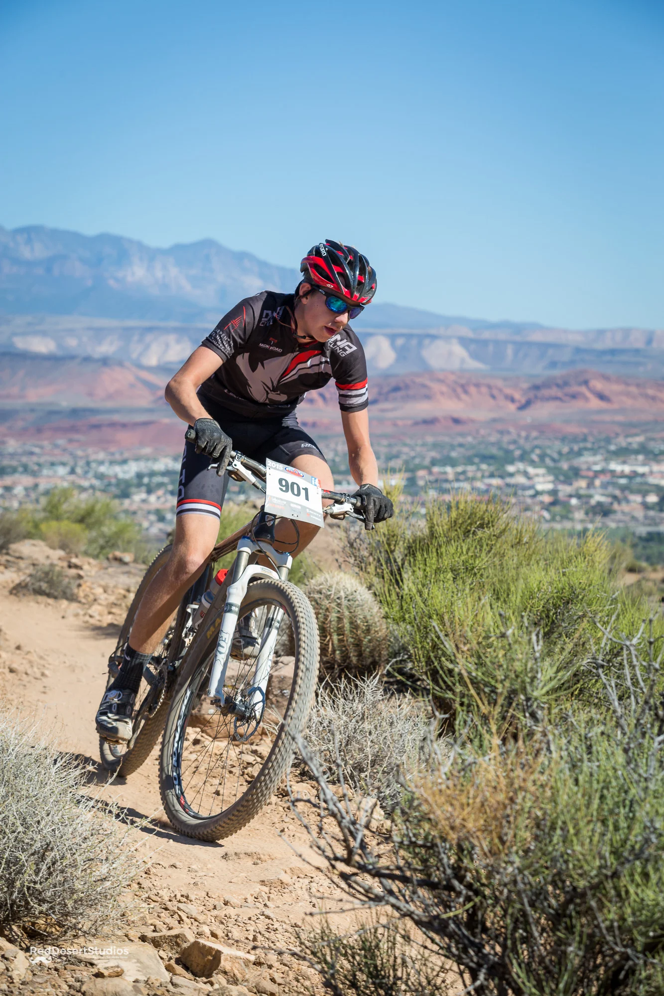 901 Web (7 of 8).JPG