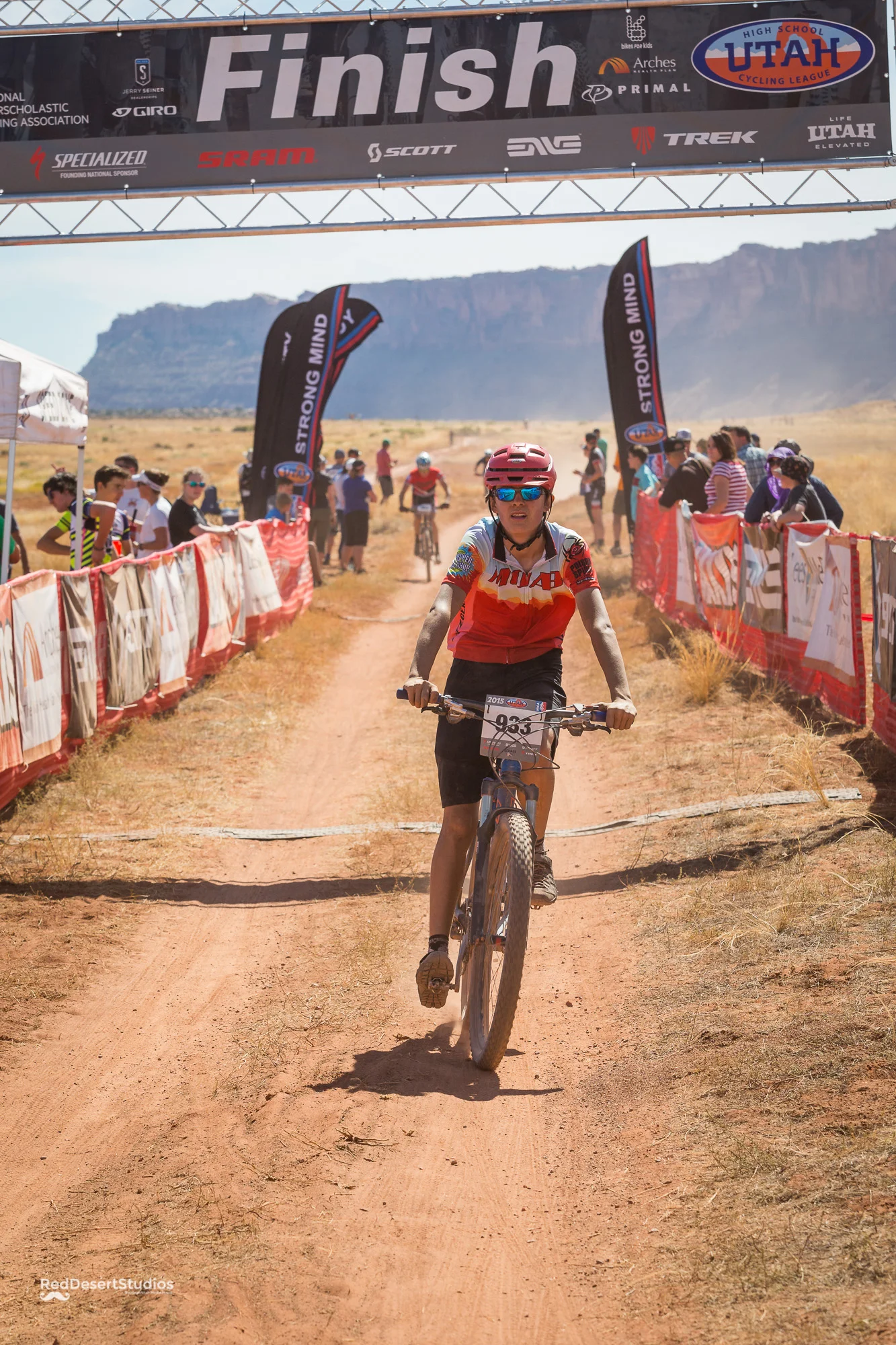 933 Web (3 of 8).JPG