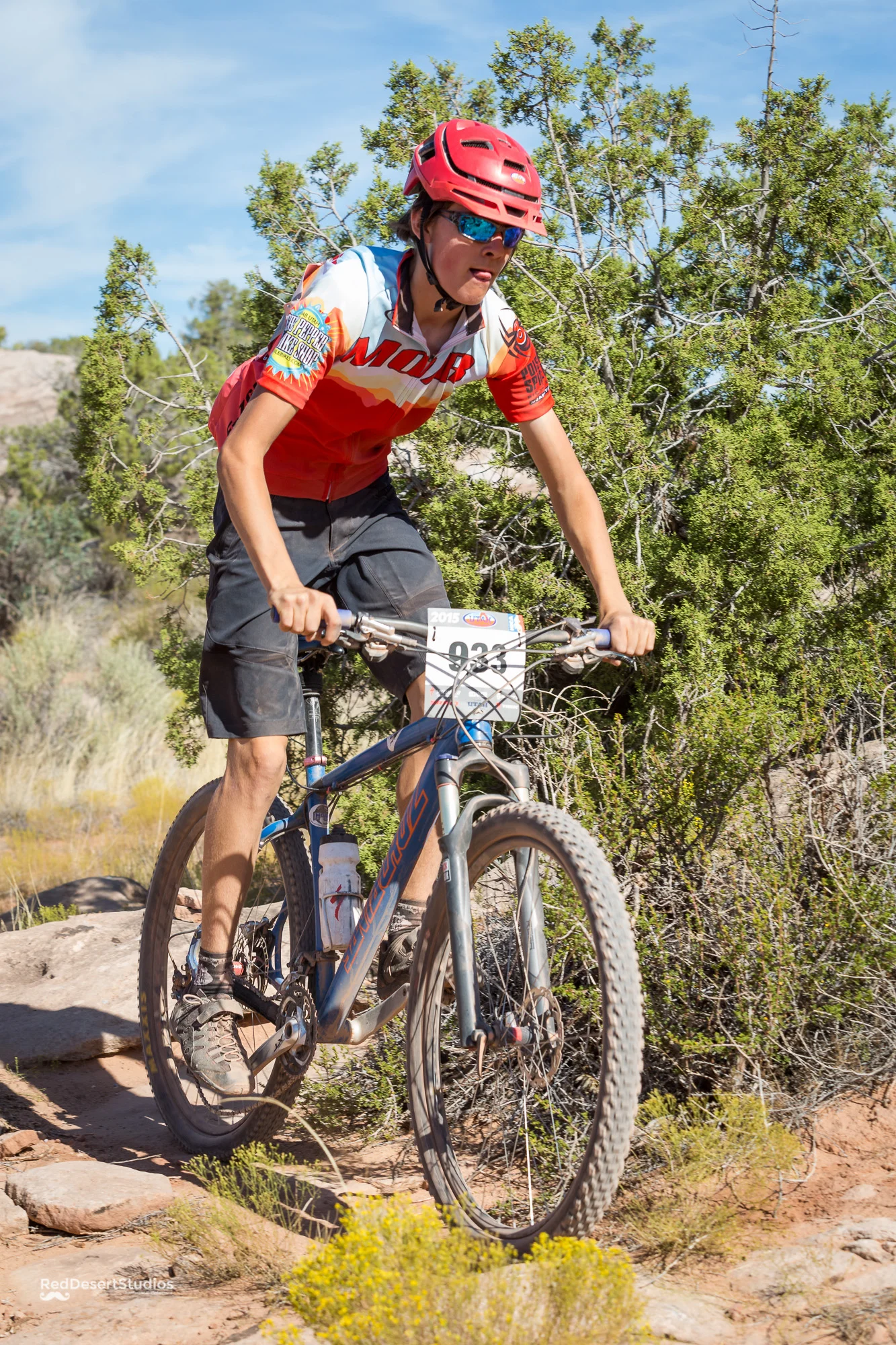 933 Web (2 of 8).JPG