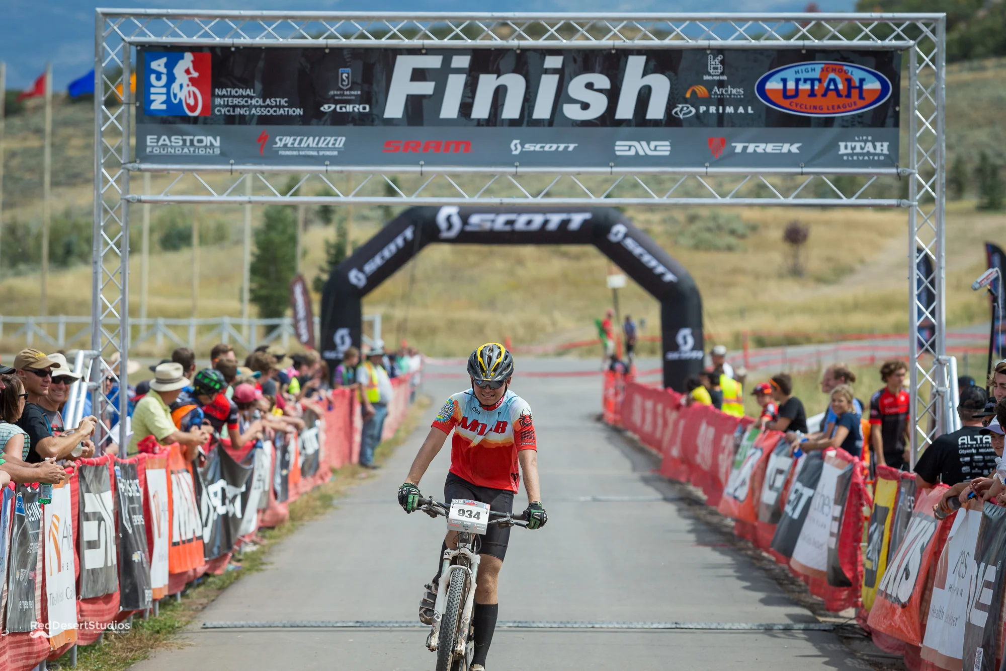 934 Web (1 of 9).JPG