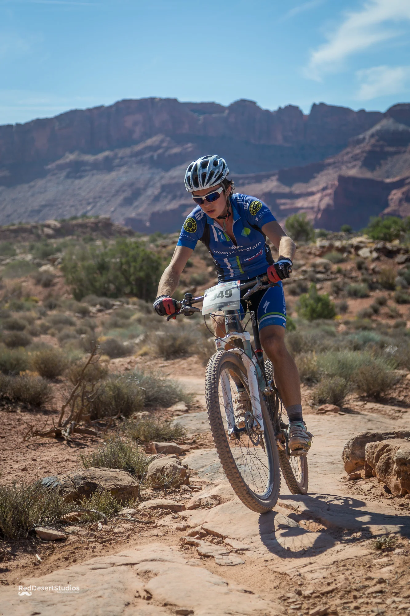 949 Web (2 of 7).JPG