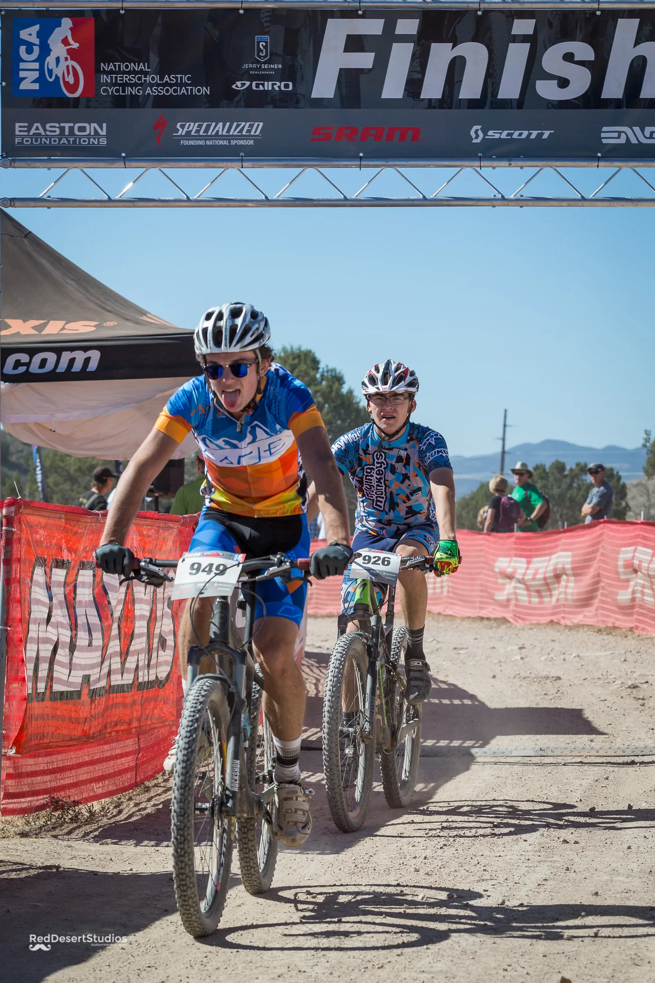 949 Web (6 of 7).JPG