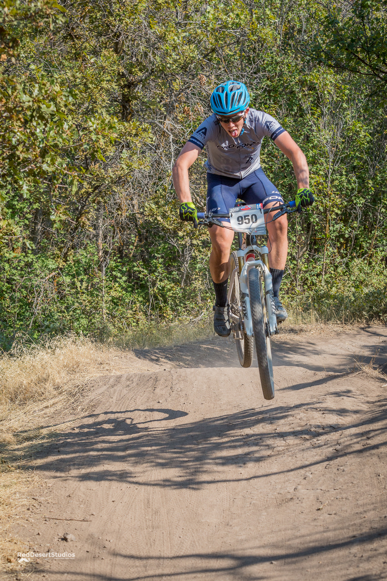 950 Web (2 of 10).JPG