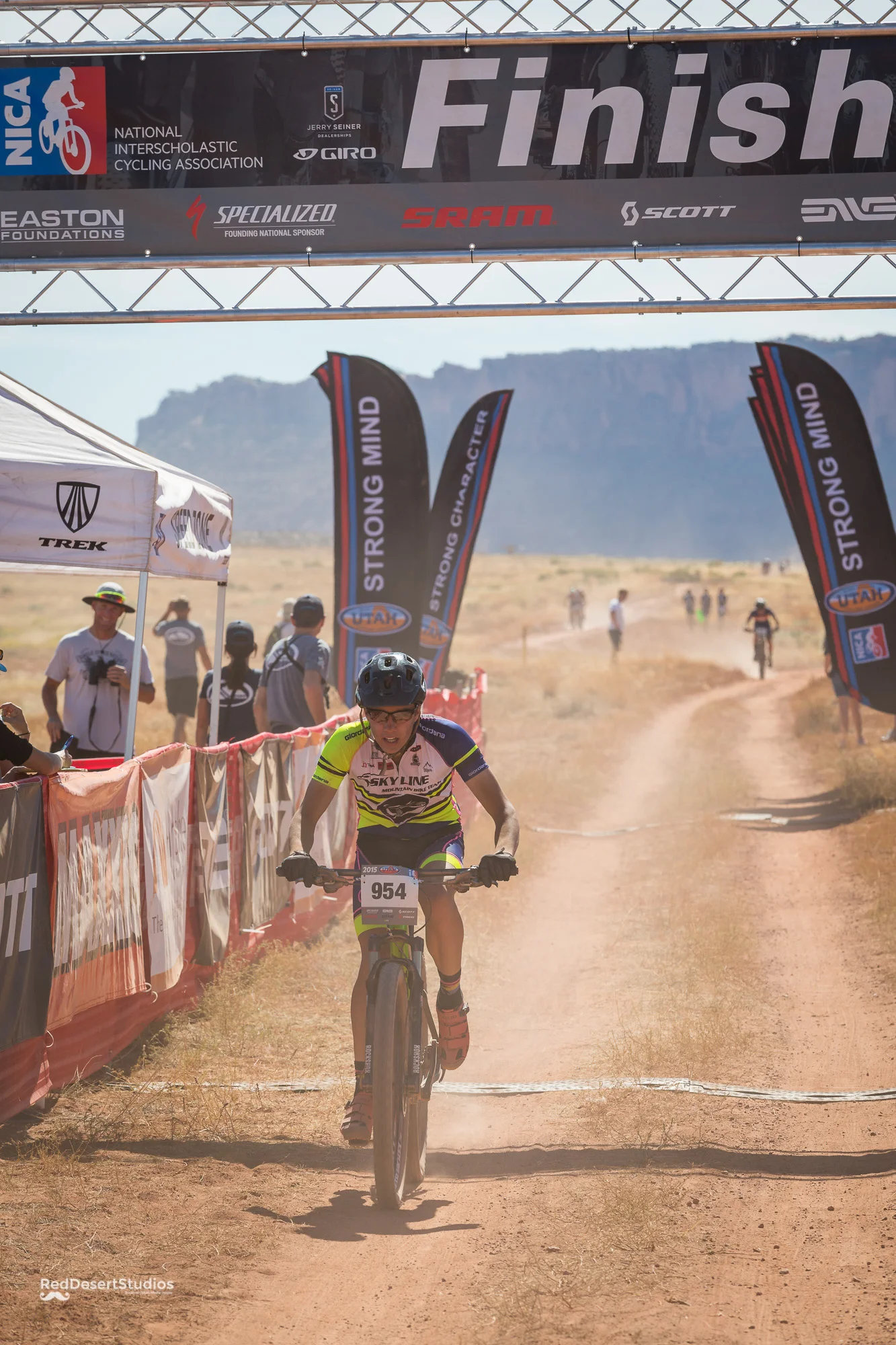 954 Web (6 of 9).JPG