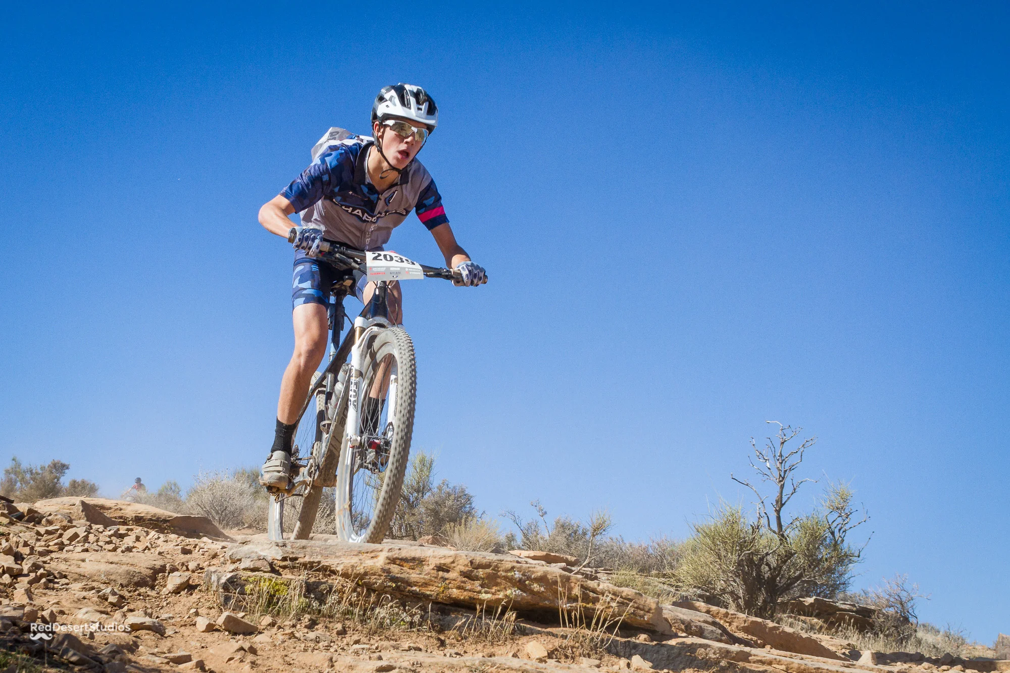 2039 Web (6 of 6).JPG