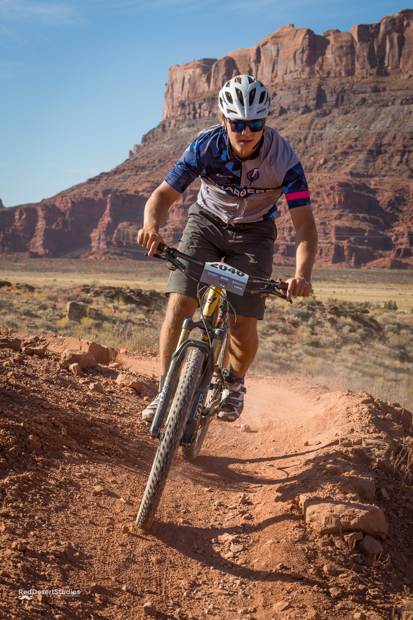 2046 Web (2 of 5).JPG