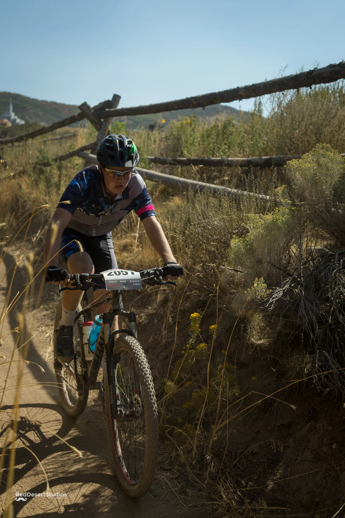 2051 Web (2 of 3).JPG