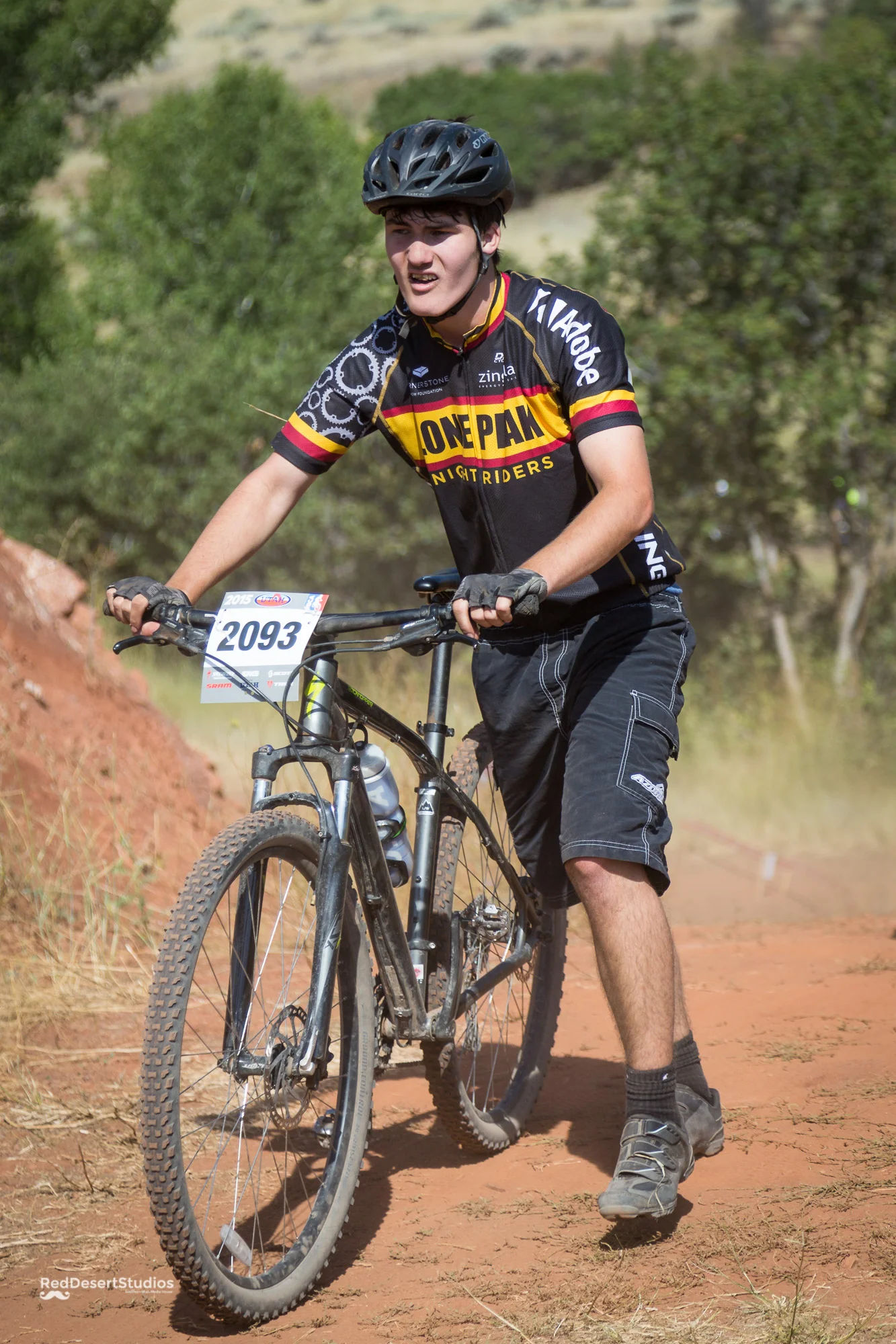 2093 Web (2 of 6).JPG