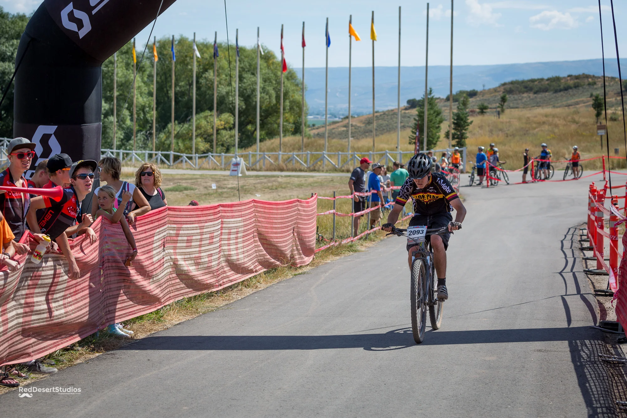 2093 Web (3 of 6).JPG