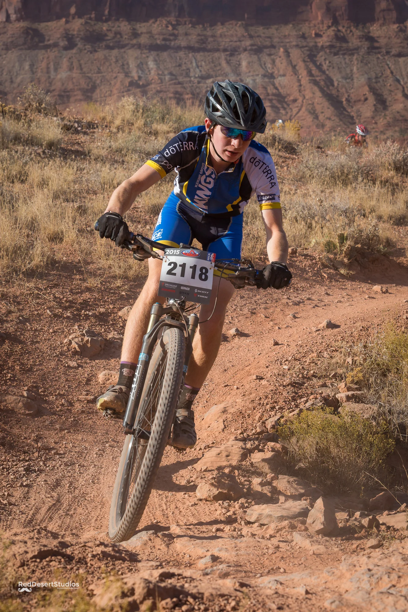 2118 Web (2 of 3).JPG