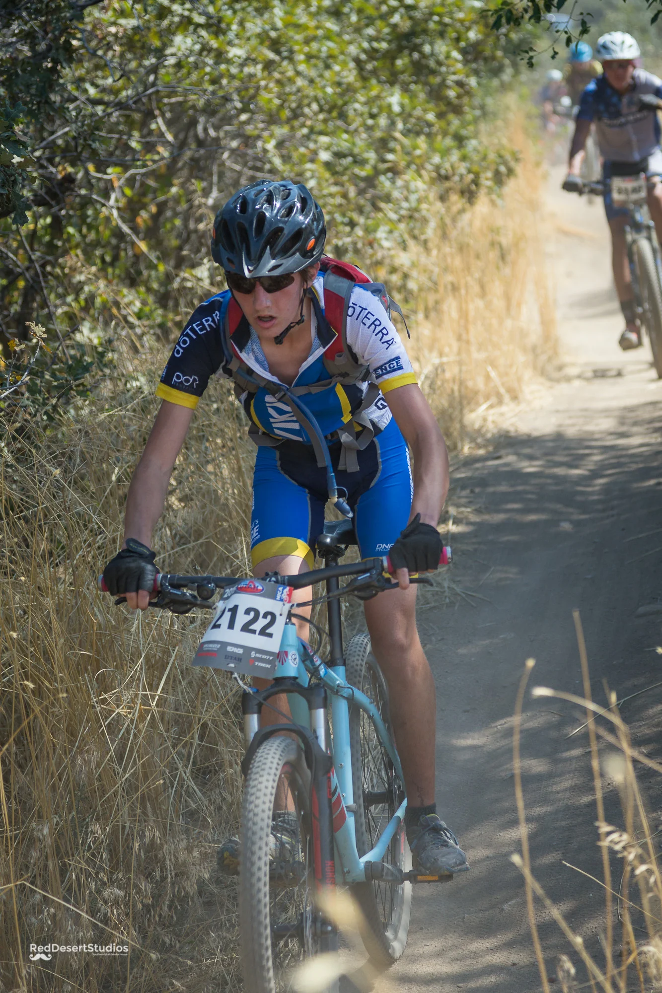 2122 Web (2 of 4).JPG