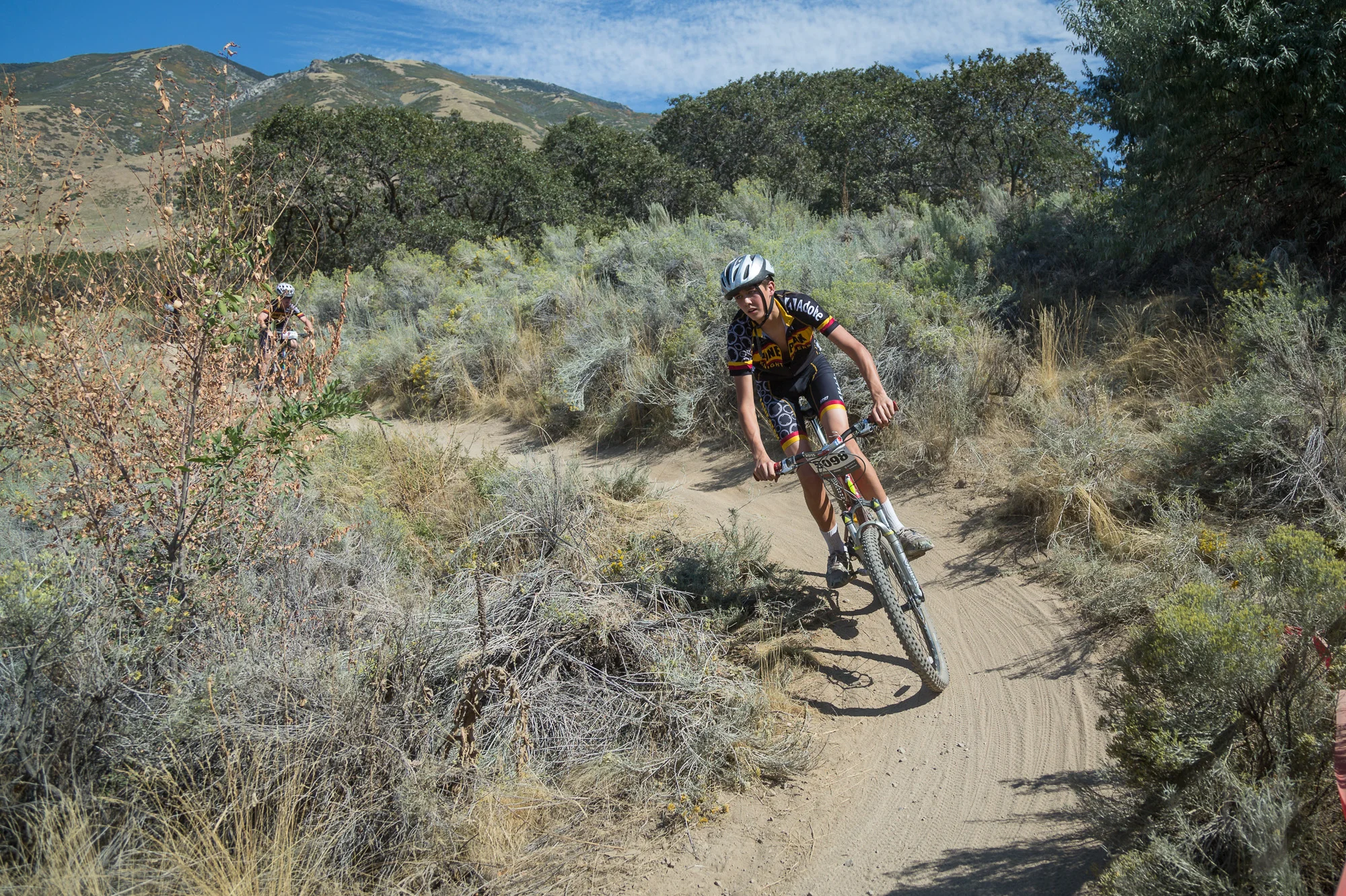 5098 Web (2 of 2).JPG