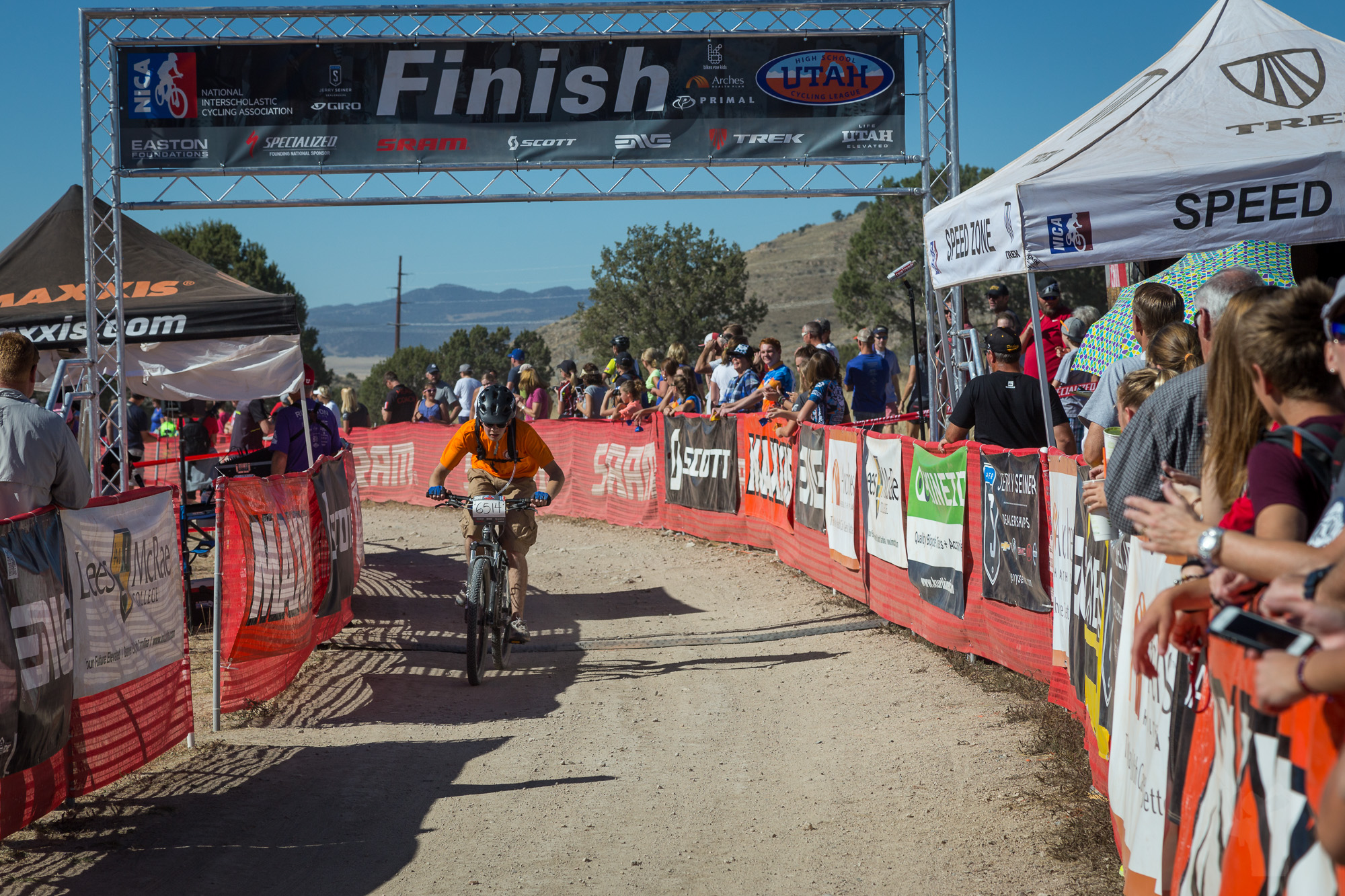 6514 Web (3 of 3).JPG