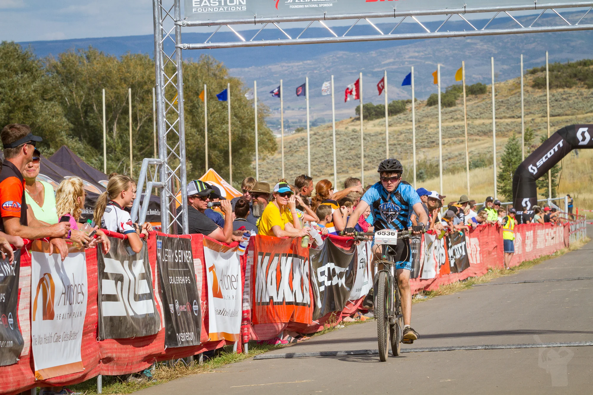 6536 Web (1 of 2).JPG