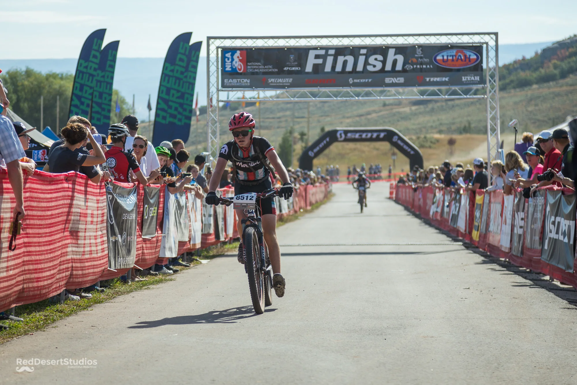 8512 Web (1 of 6).jpg