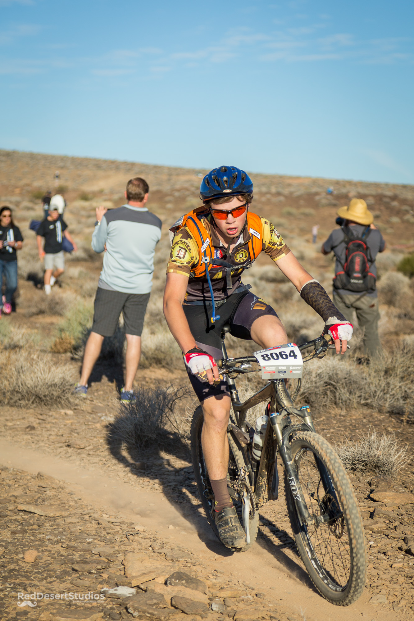 8064 Web (2 of 3).jpg