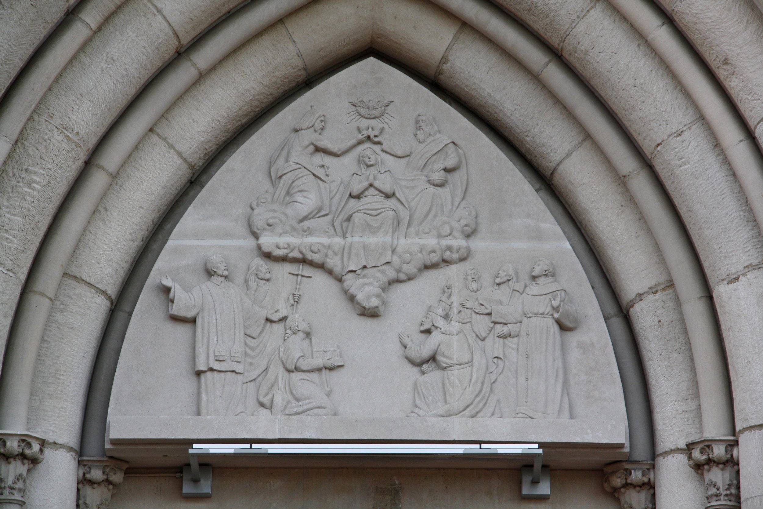 Cathedral_Facade_Statues_2021_ (57).JPG