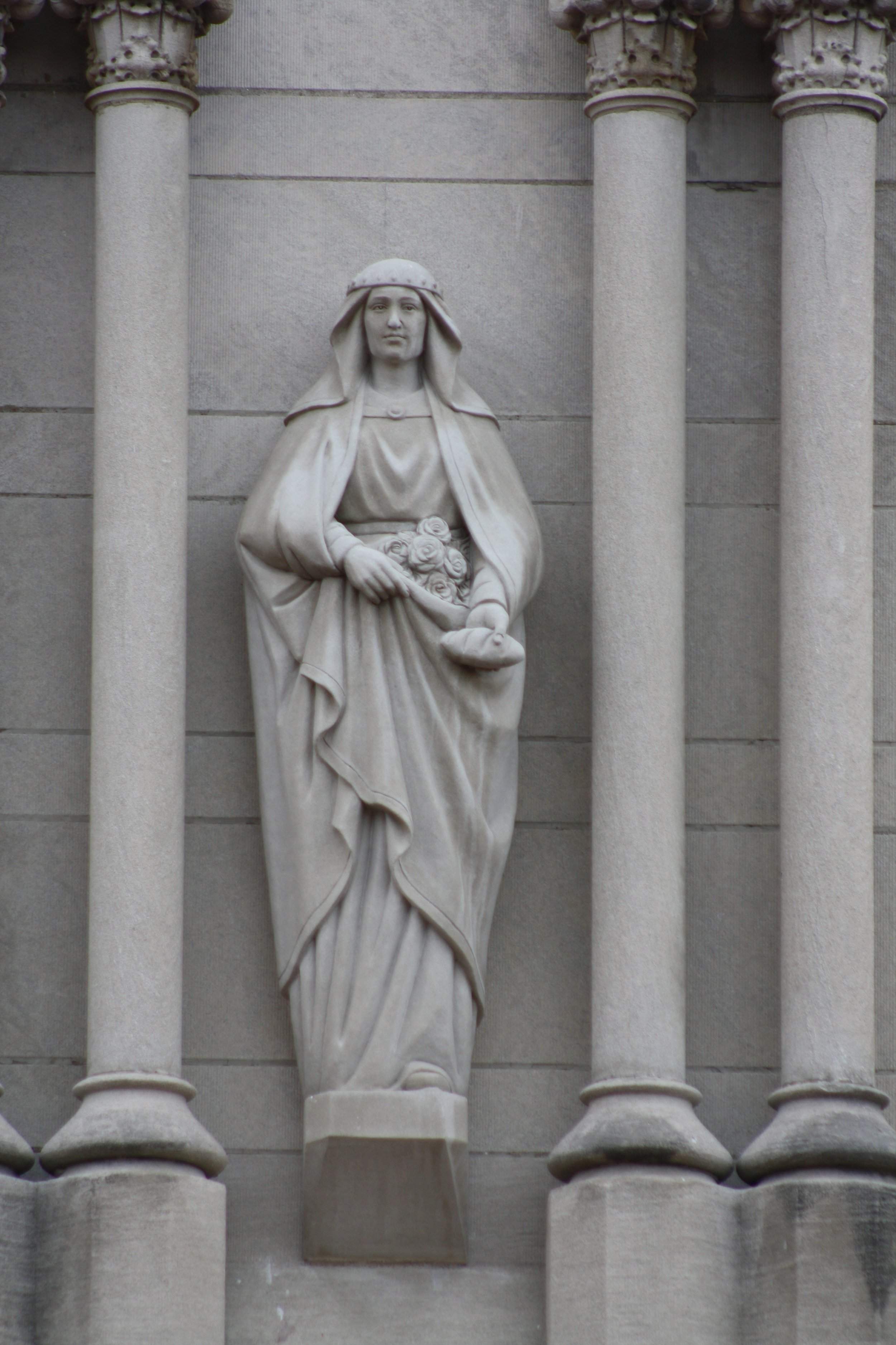 Cathedral_Facade_Statues_2021_ (21).JPG