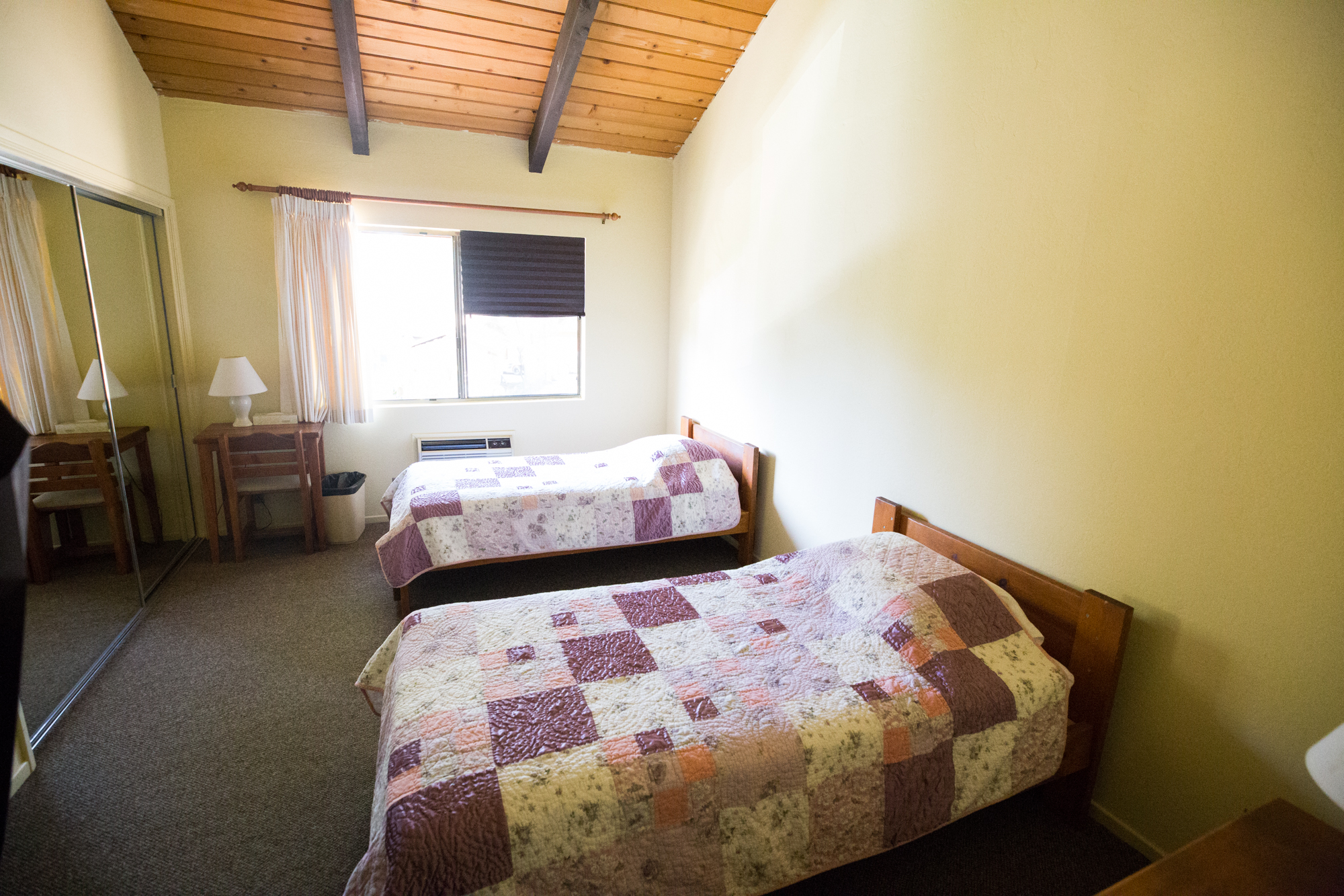  Campus Inn: 2 Bed Room 