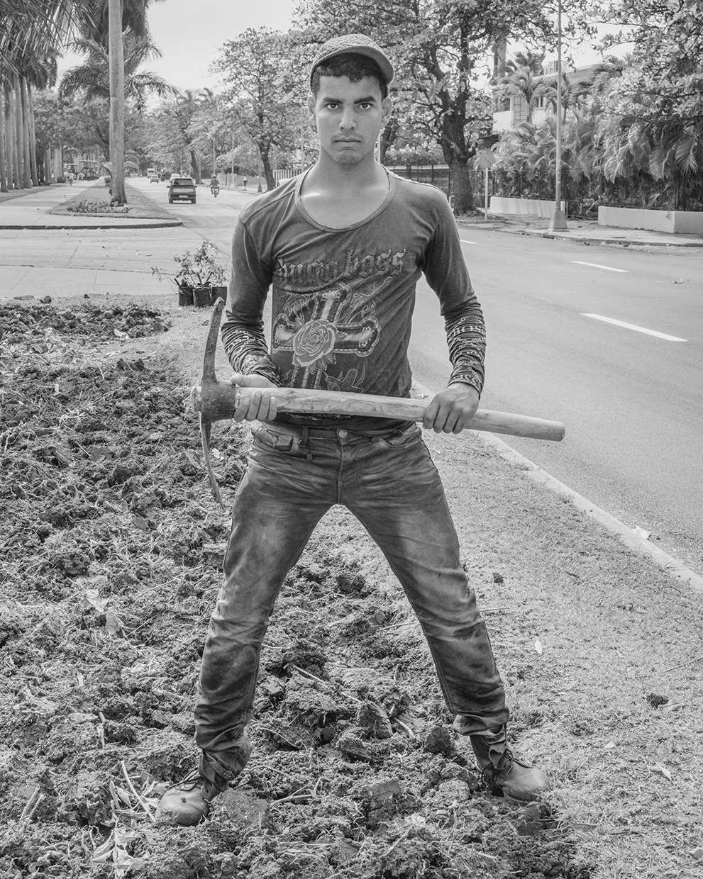CUBA_Road_WORKER_WORGB_BW.jpg
