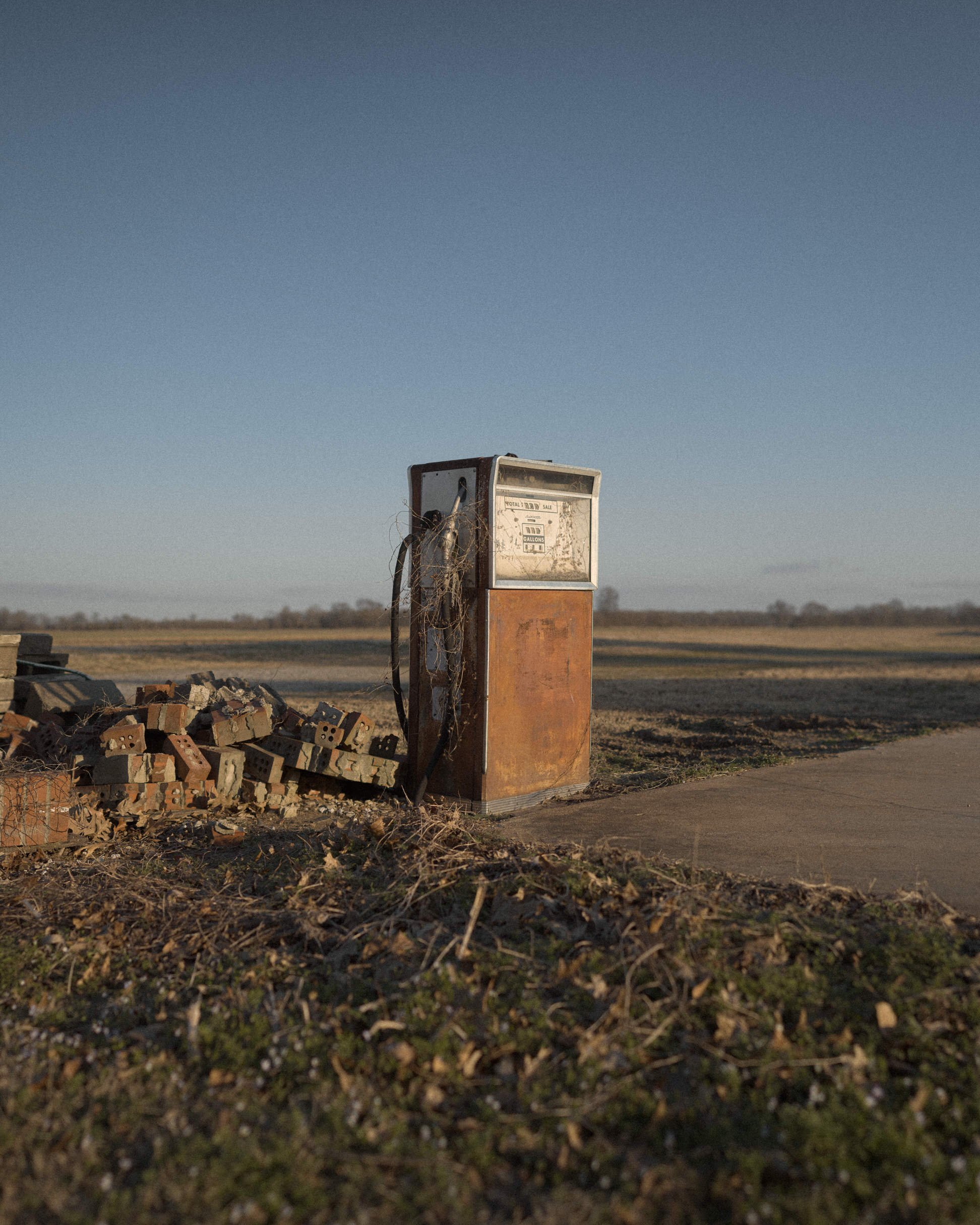 The Rural Record_Elgin Pump No.1_0322-1.jpg