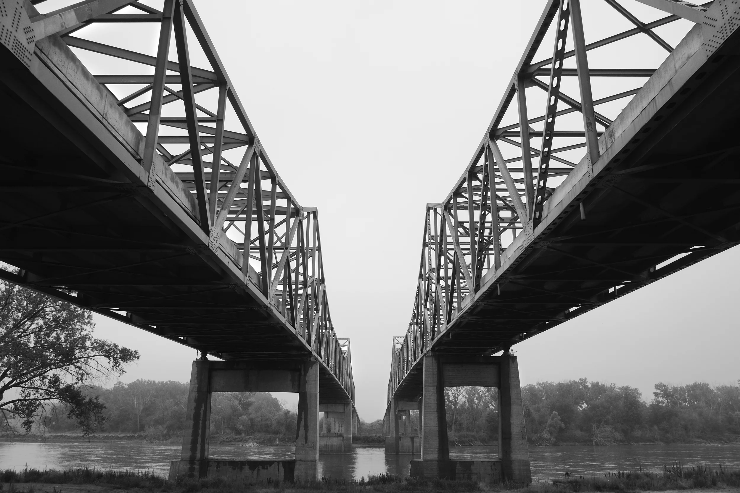 DSCF9130 b&w.jpg