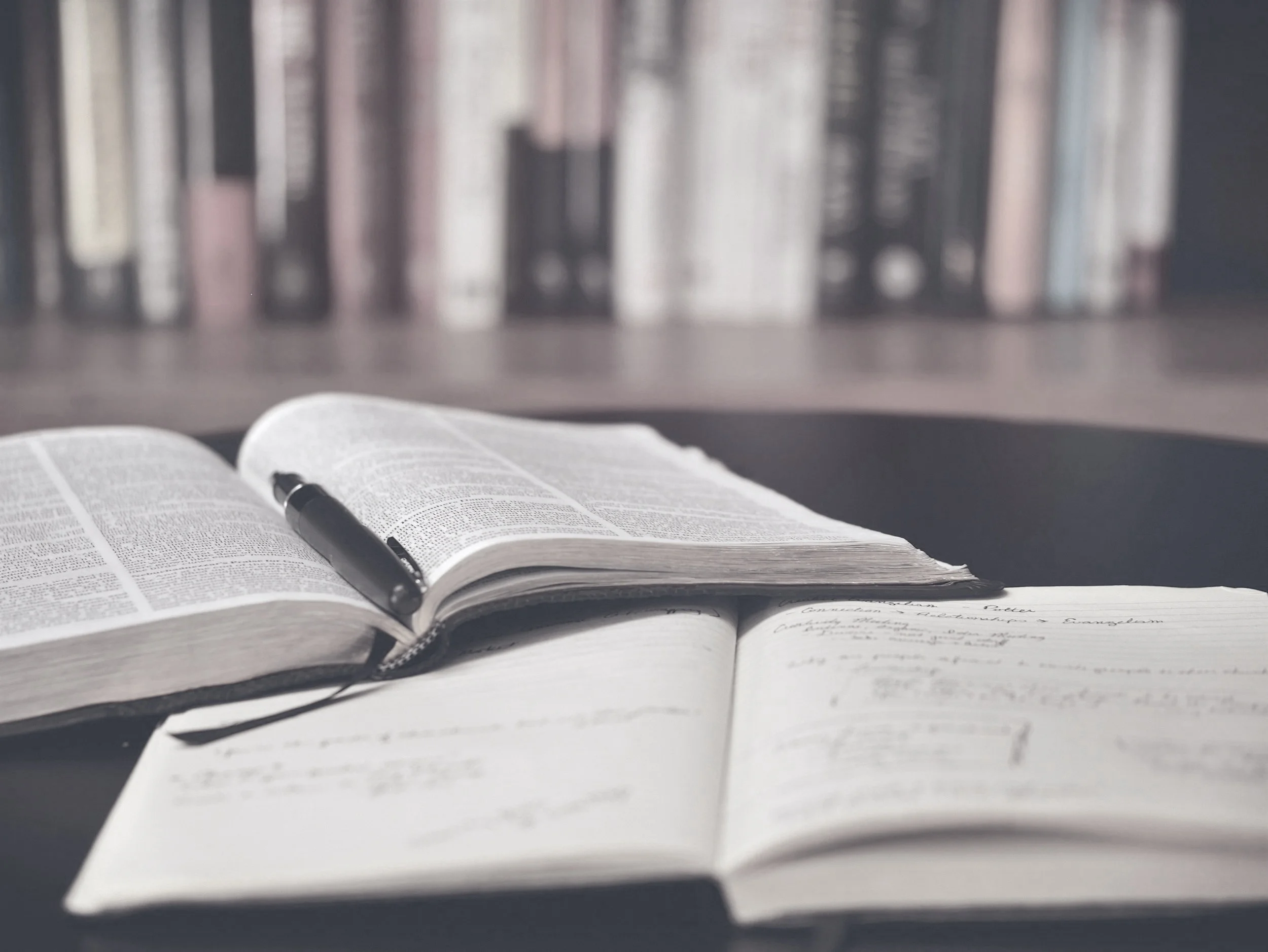 book-books-bookshelf-159621.jpg