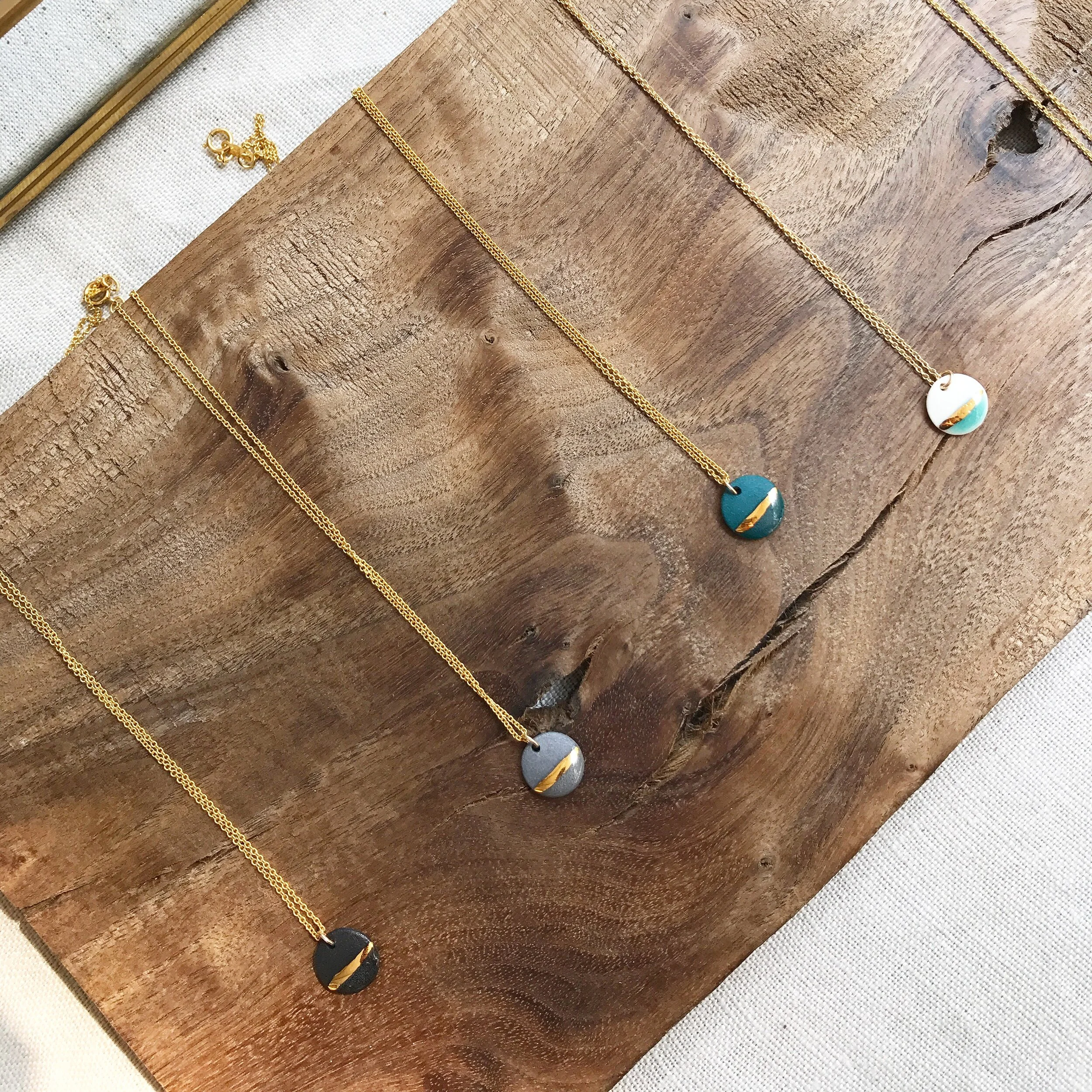 Striped Circle Necklace4.JPG