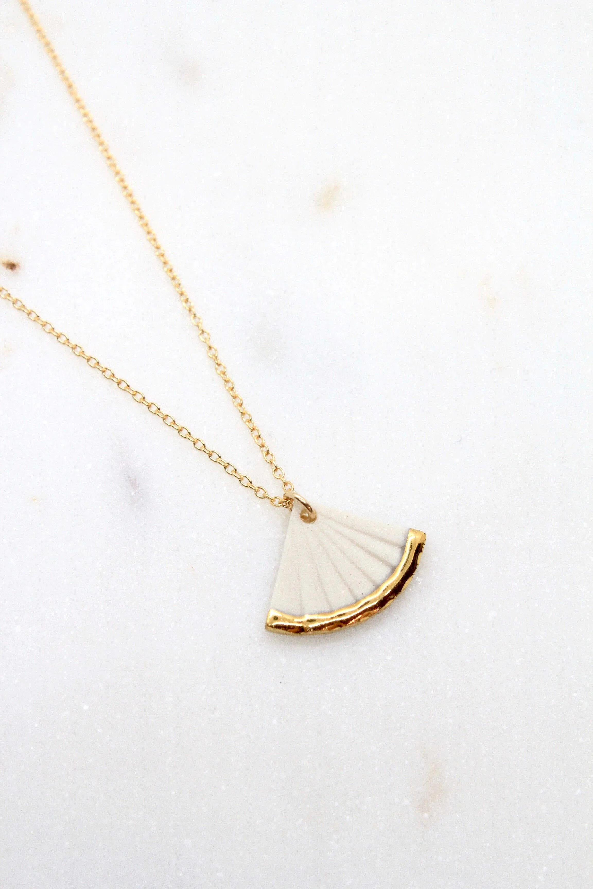 Fan Necklace2.JPEG