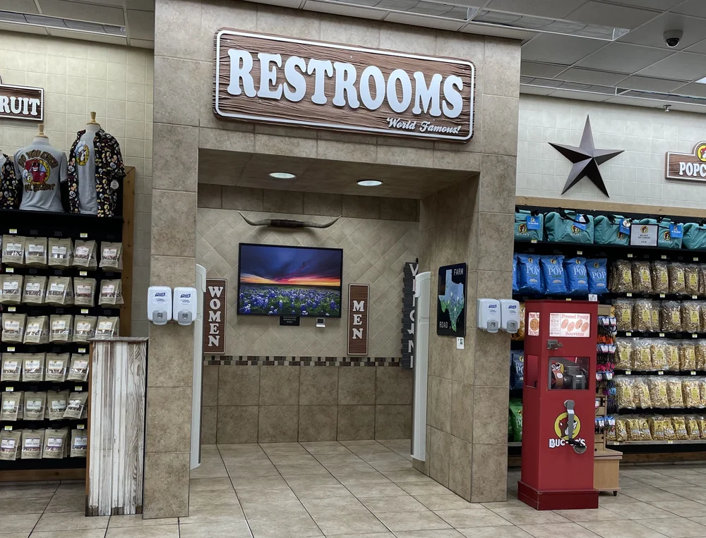 How a simple marketing strategy helps Buc-ee's dominate the competition ...