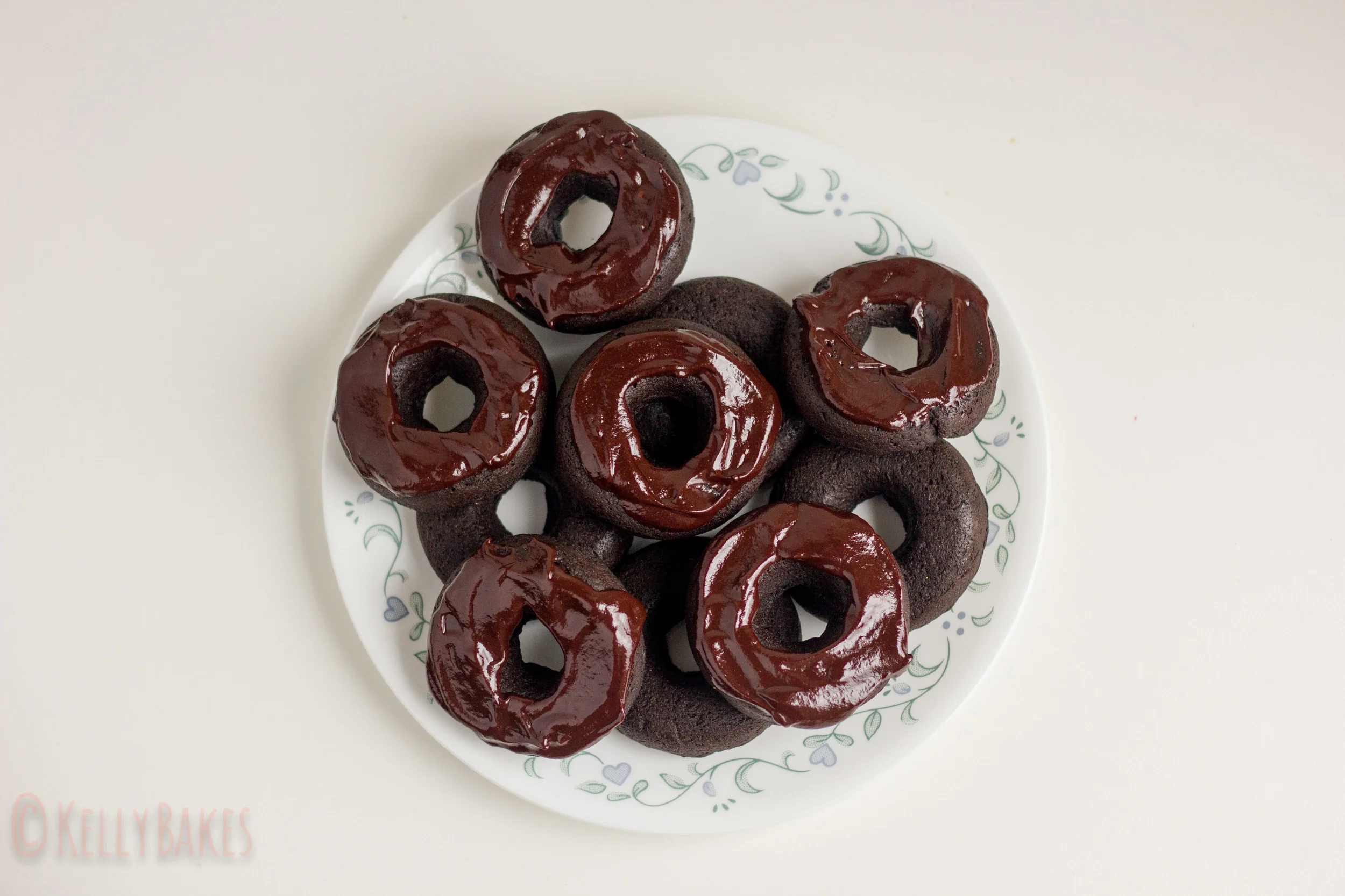 vegan gf coconut chocolate donuts-3.jpg