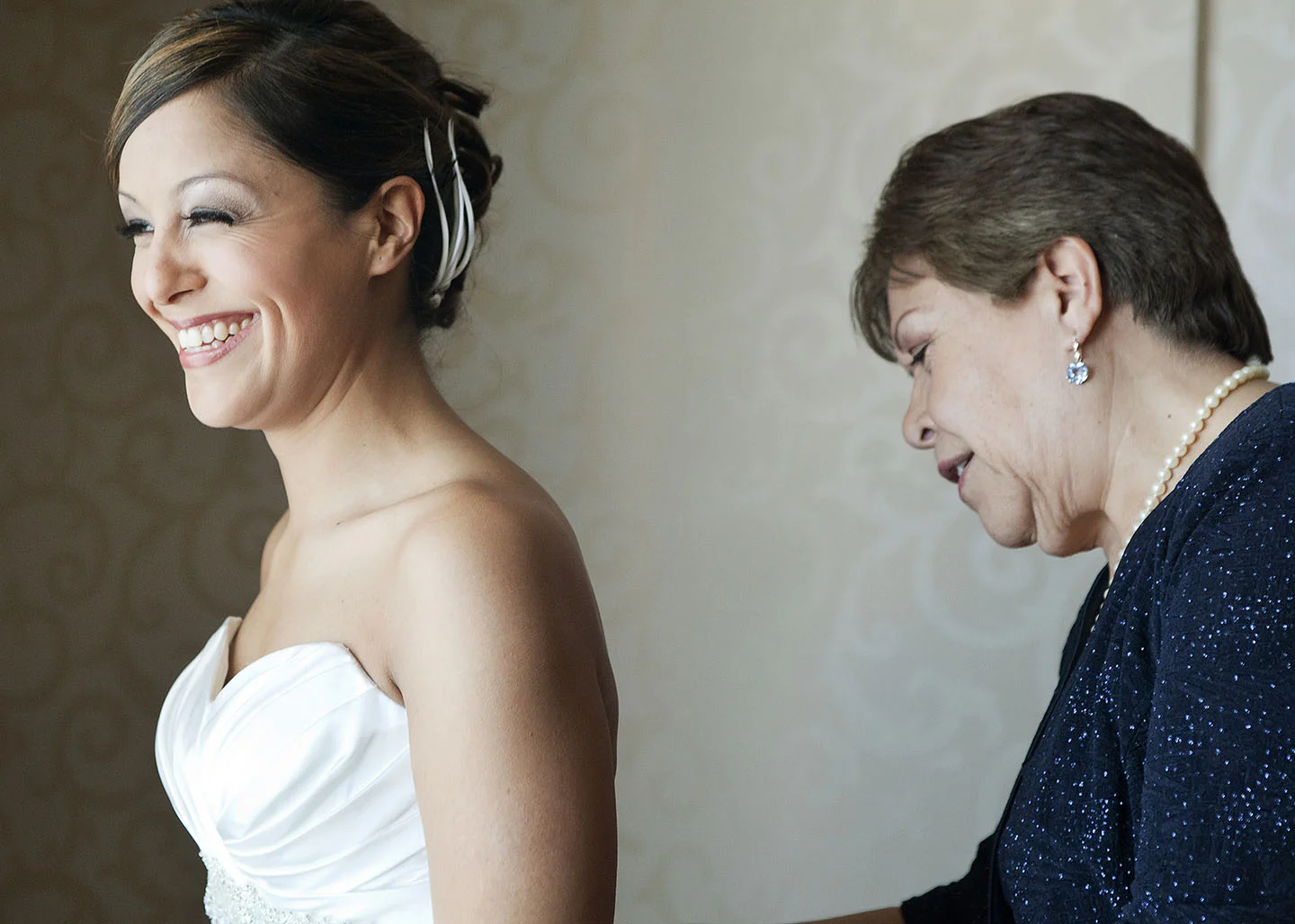 Dress tying2-smaller.jpg