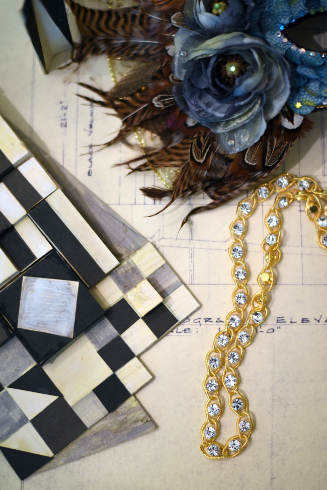 the dew drop gold chain takes center stage.