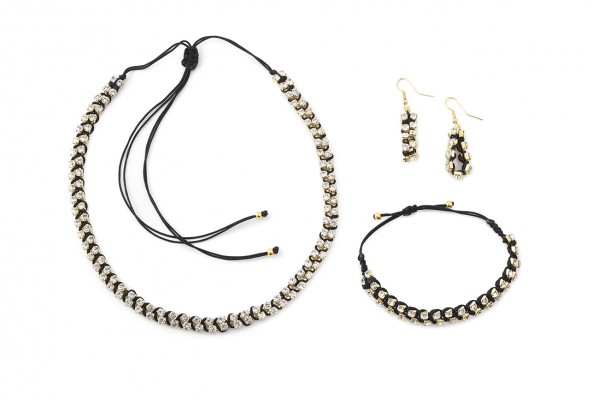 Annika Choker , Earrings and Wristlette