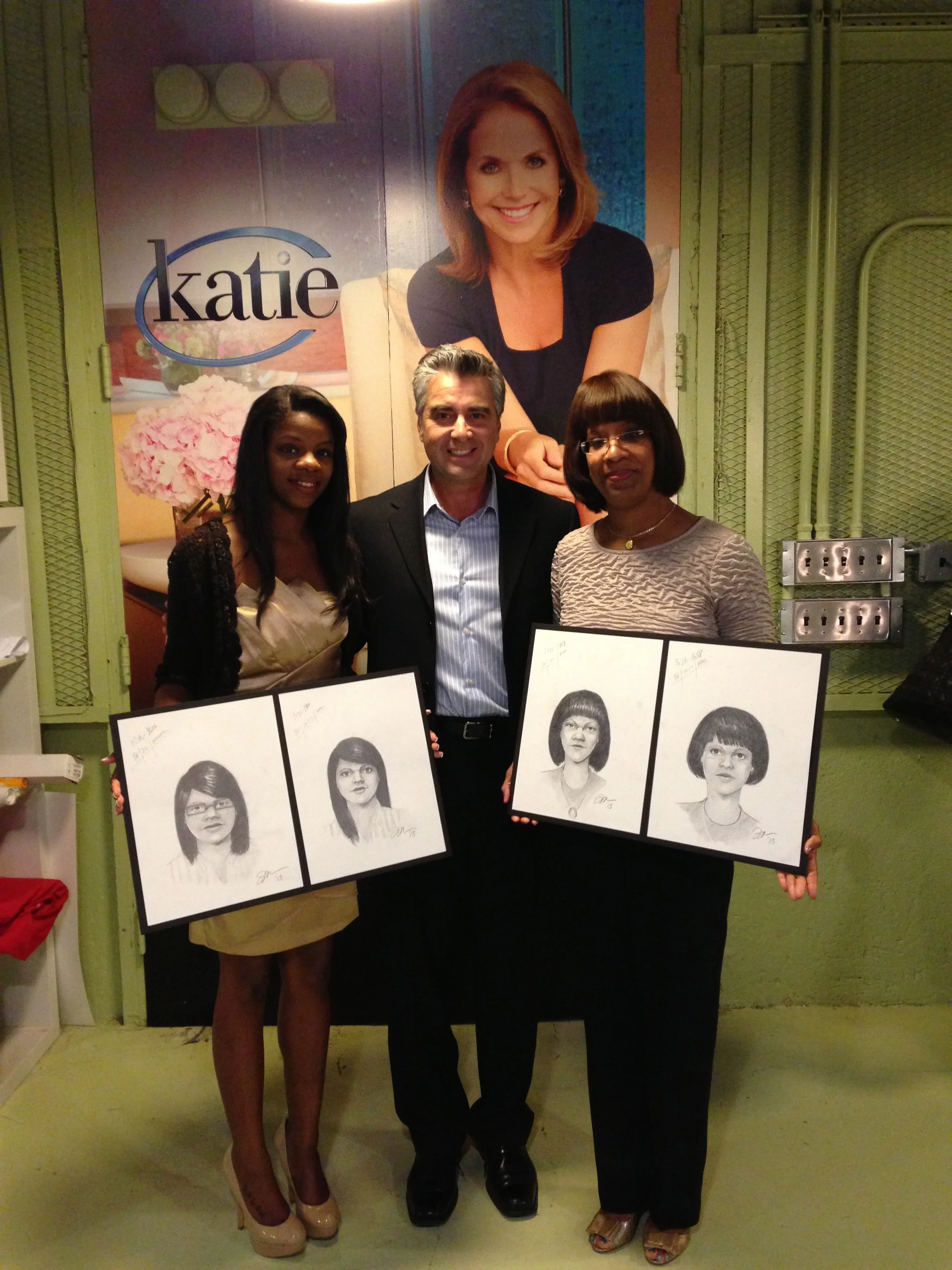 I had a great opportunity to be on the Katie Couric show and conduct my Perspective Sketches with a mother and her daughter for a special Mother's Day week show.