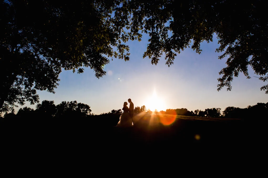 sioux falls bride and groom at sunset.jpeg