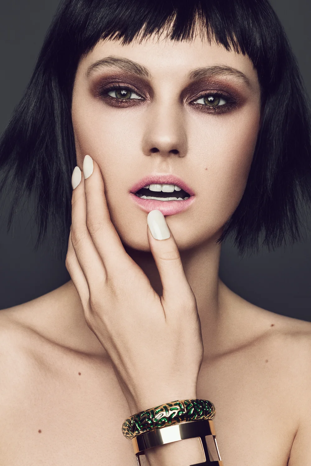 "Nightingale" FACTICE Magazine