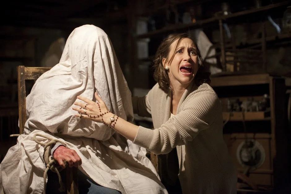 Vera-Farmiga-in-The-Conjuring-2013-Movie-Image-3.jpg