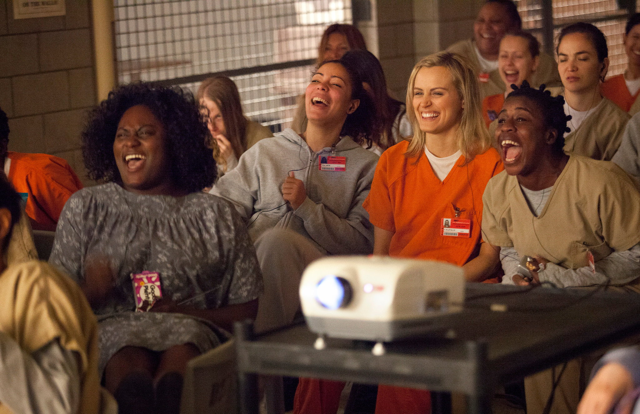orange-is-the-new-black-taystee-crazy-eyes-piper.jpg