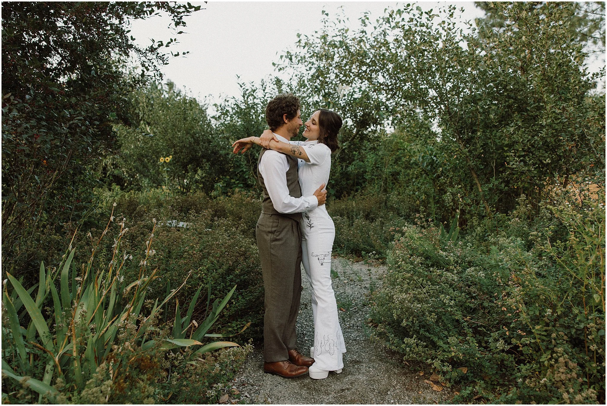 Quinn and Evan Sleeping Lady Leavenworth Washington Wedding-033.jpg
