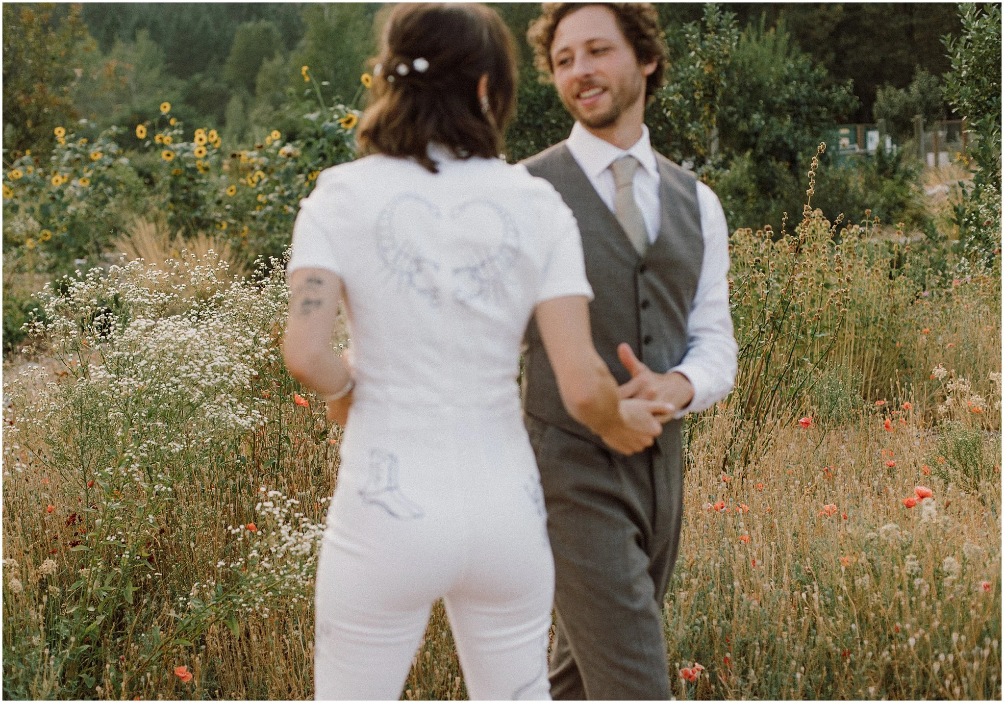 Quinn and Evan Sleeping Lady Leavenworth Washington Wedding-036.jpg