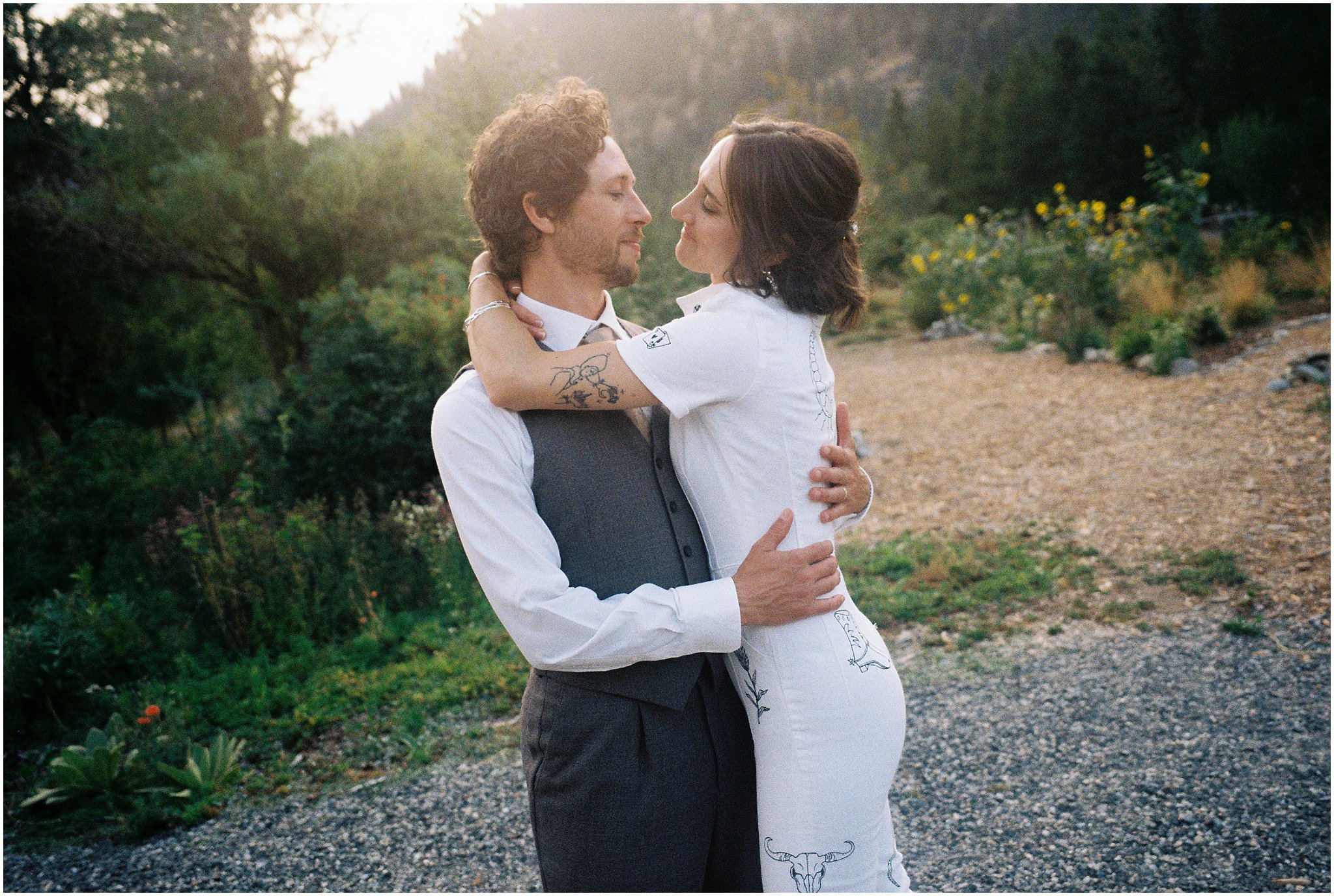 Quinn and Evan Sleeping Lady Leavenworth Washington Wedding-061.jpg