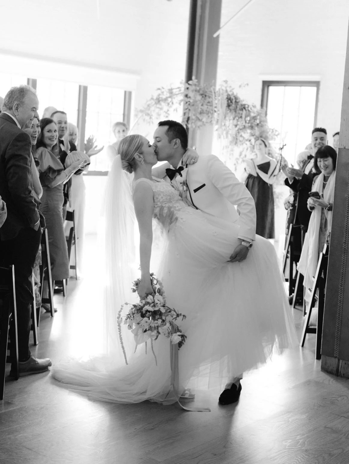Just finishing up my last weddings of the season, and want to share some more favorites before I move on to all the beautiful family sessions I&rsquo;ve been shooting 😍

Here&rsquo;s a perfect just married dip! 

#seattleweddingphotographer 

@marza