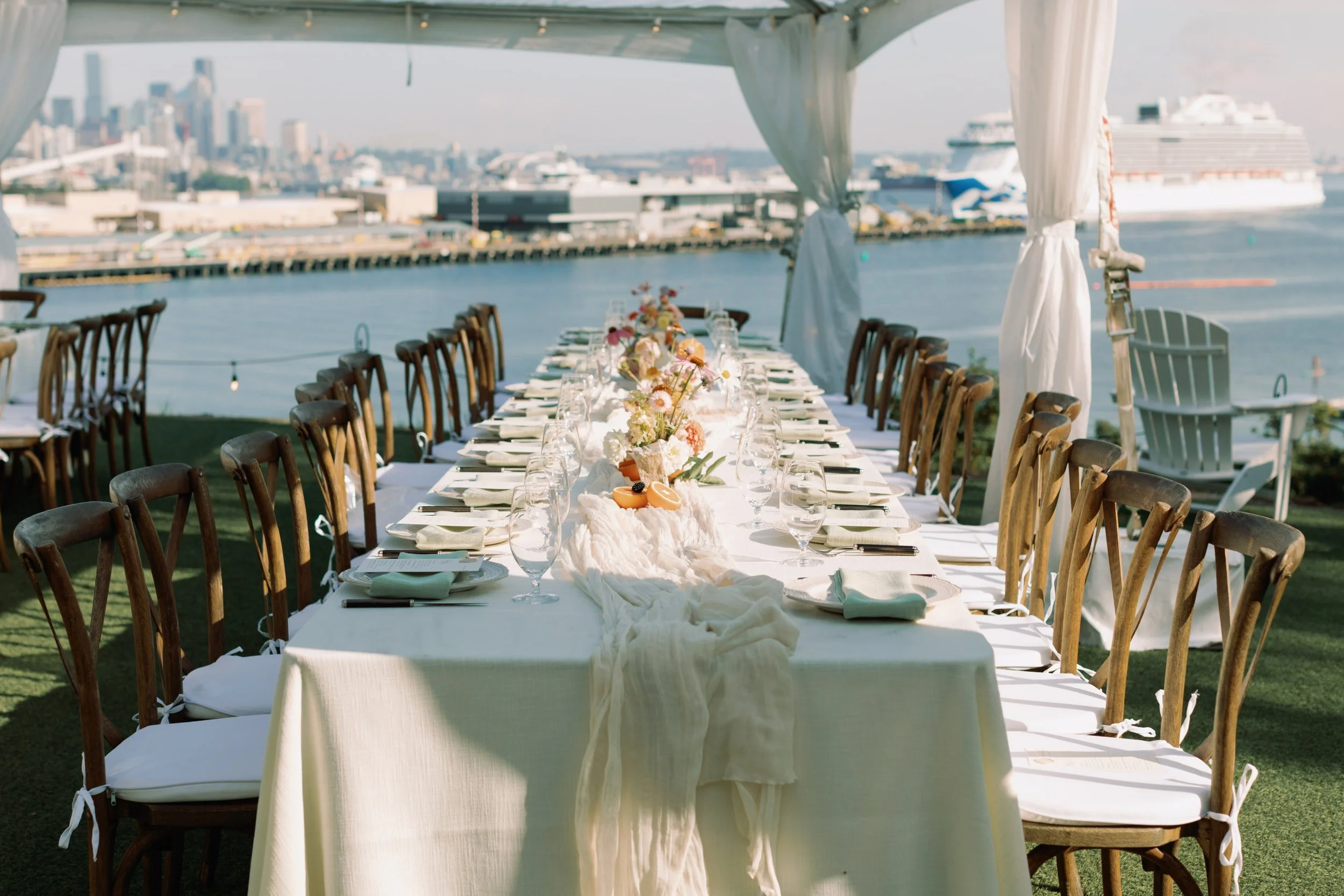 Jack and Leah Admiral House Seattle Wedding Kelly Robbins Photography-14.jpg