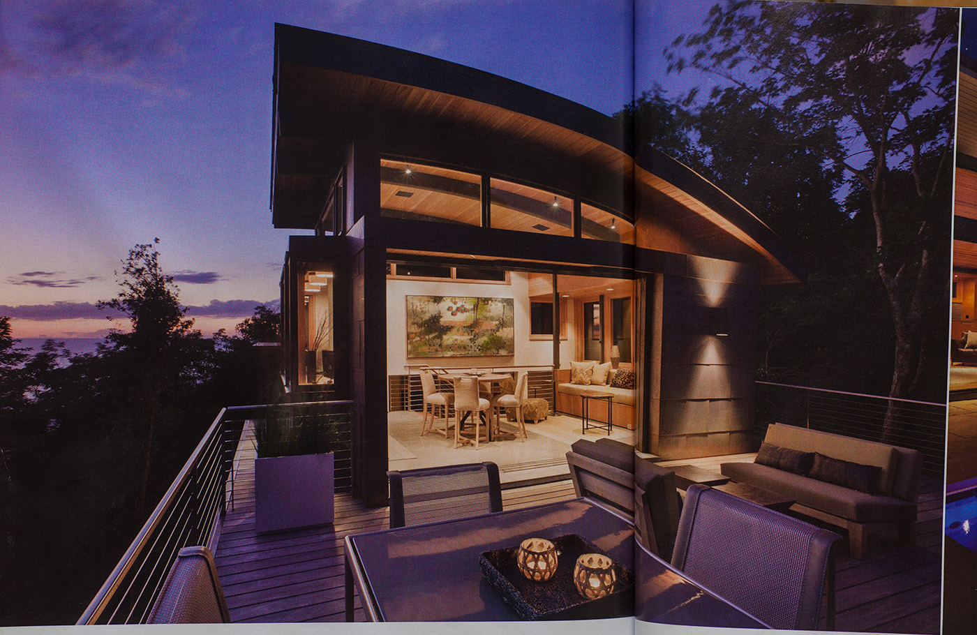 Rick's work appears in Luxe Interiors + Design magazine, March/April 2016 edition, in an ad for Loewen Glass.