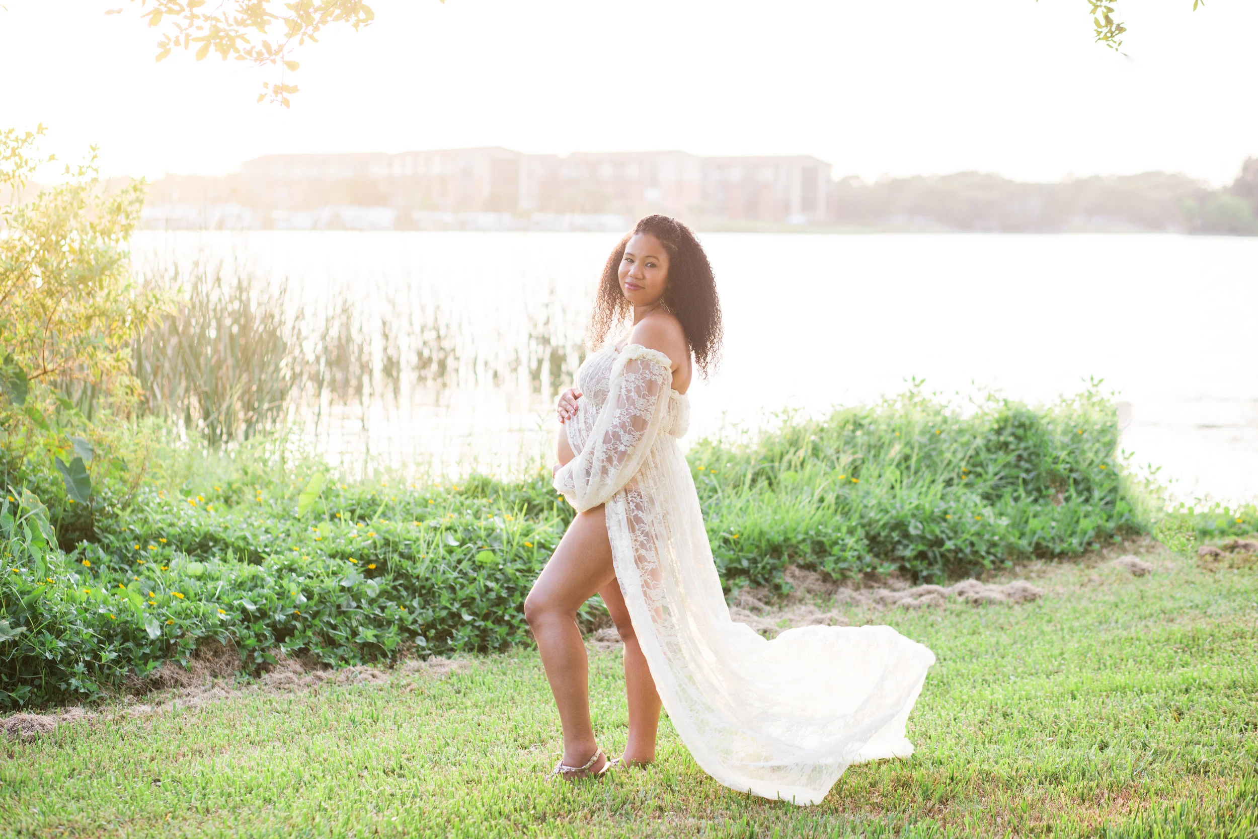 lace gown maternity session, sew trendy