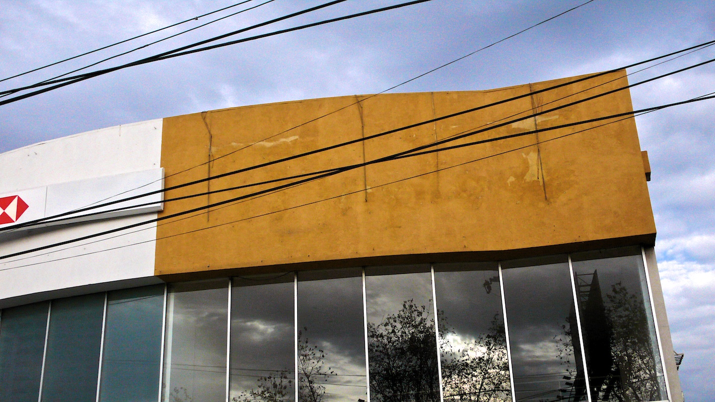 Yellow Rectangle with Windows, Zapopan, Jalisco 2007