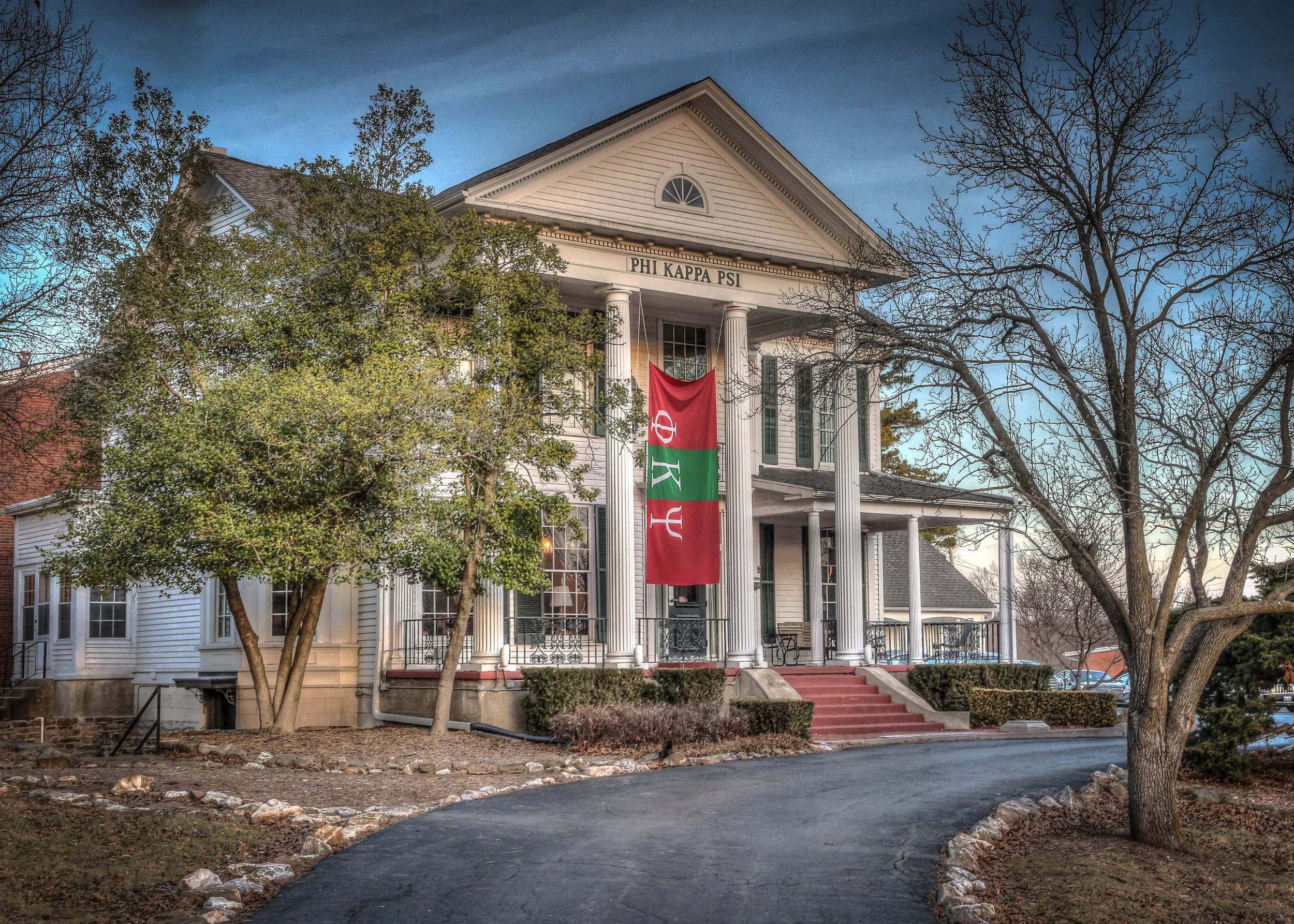 J7__6314_5_6_tonemapped.jpg